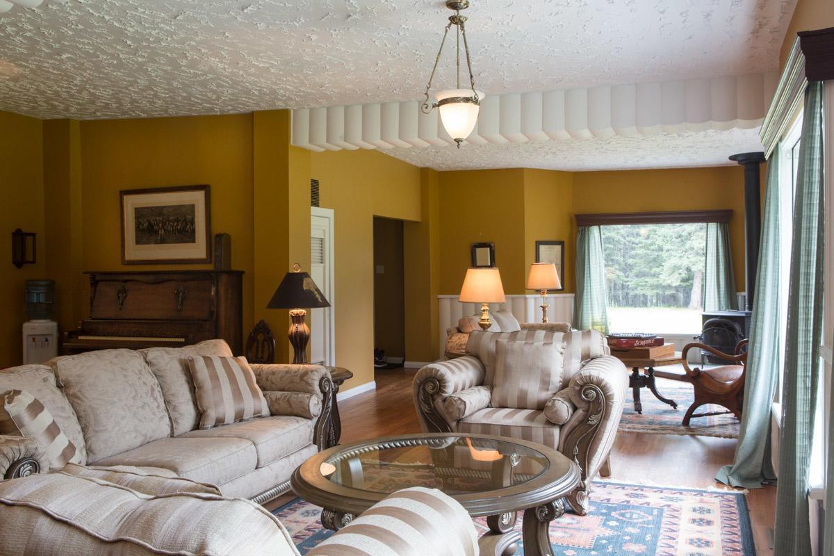 Bed and Breakfast Sleepy Creek Country Manor Bragg Creek Экстерьер фото