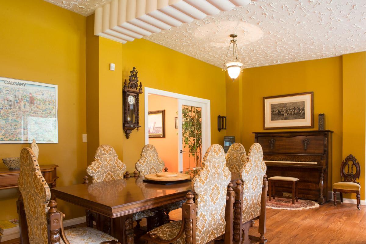 Bed and Breakfast Sleepy Creek Country Manor Bragg Creek Экстерьер фото