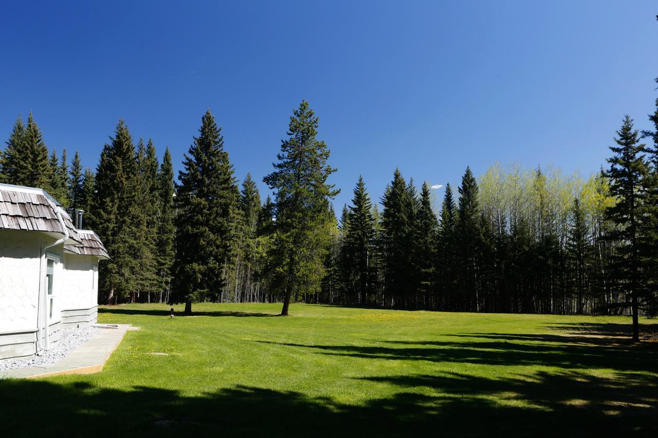 Bed and Breakfast Sleepy Creek Country Manor Bragg Creek Экстерьер фото